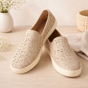 Michael Kors Keaton Sneakers Laser Cut Taupe Silver Low Top Leather Womens 9.5